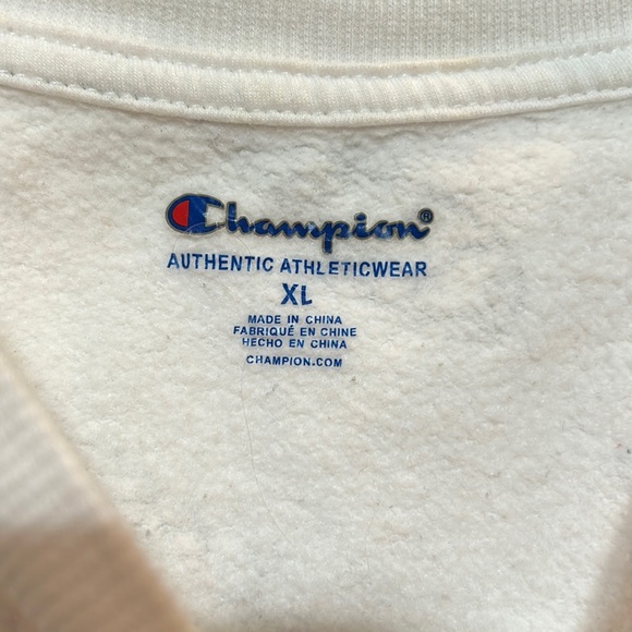 💙3/$15 🎉HP🎊Champion Shirt - Picture 3 of 3